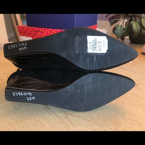 NWT STUART WEITZMAN SUEDE BOOTS - Picture 4 of 4